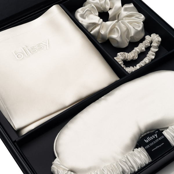 blissy dream set white - gifts for relatives