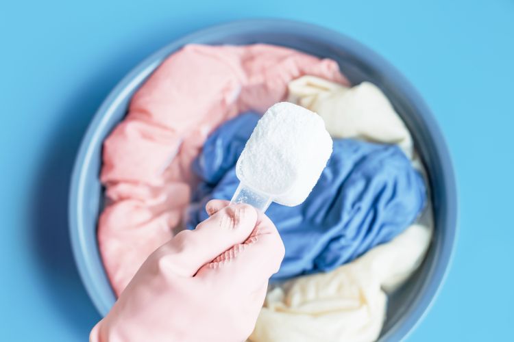 use mild detergents on silk