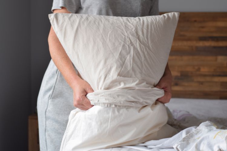 wrong way to put on a pillowcase