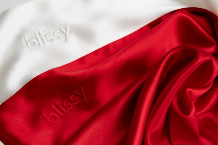 blissy pillowcases in red and white