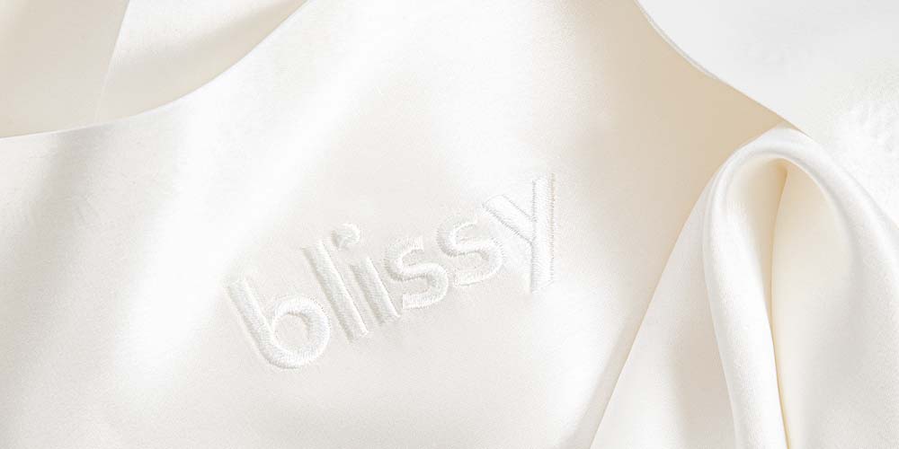 Blissy mulberry pure flowing silk white with logo