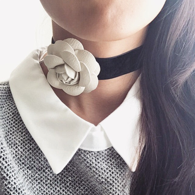 flower choker