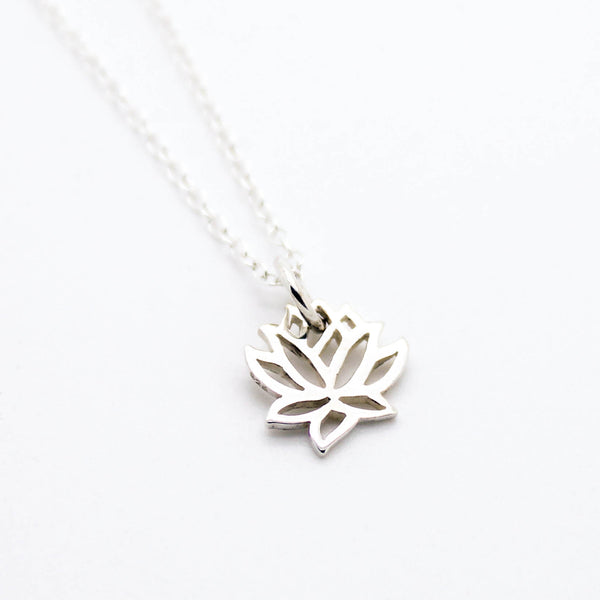 Lotus sterling silver necklace - Imsmistyle
