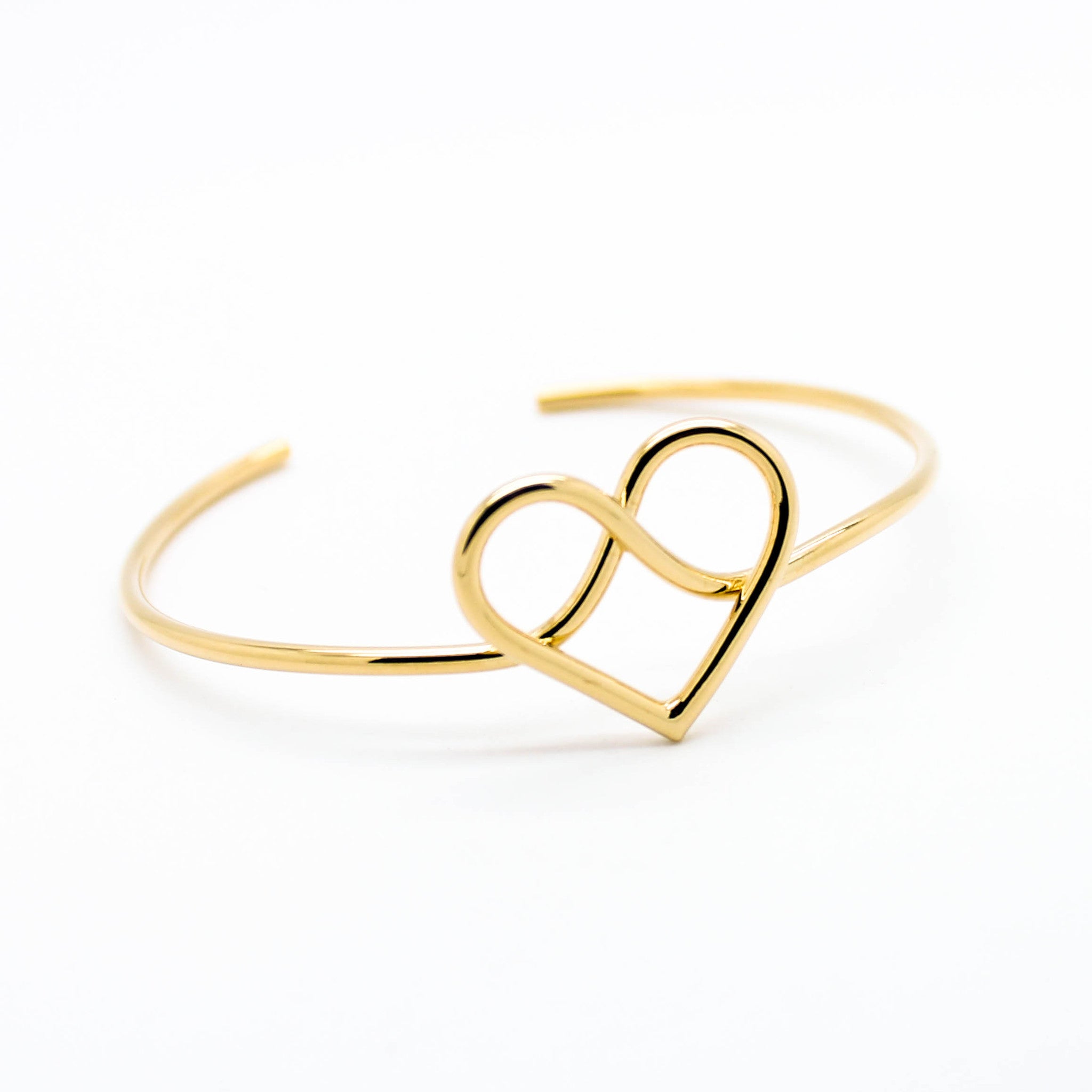 Heart bangle bracelet