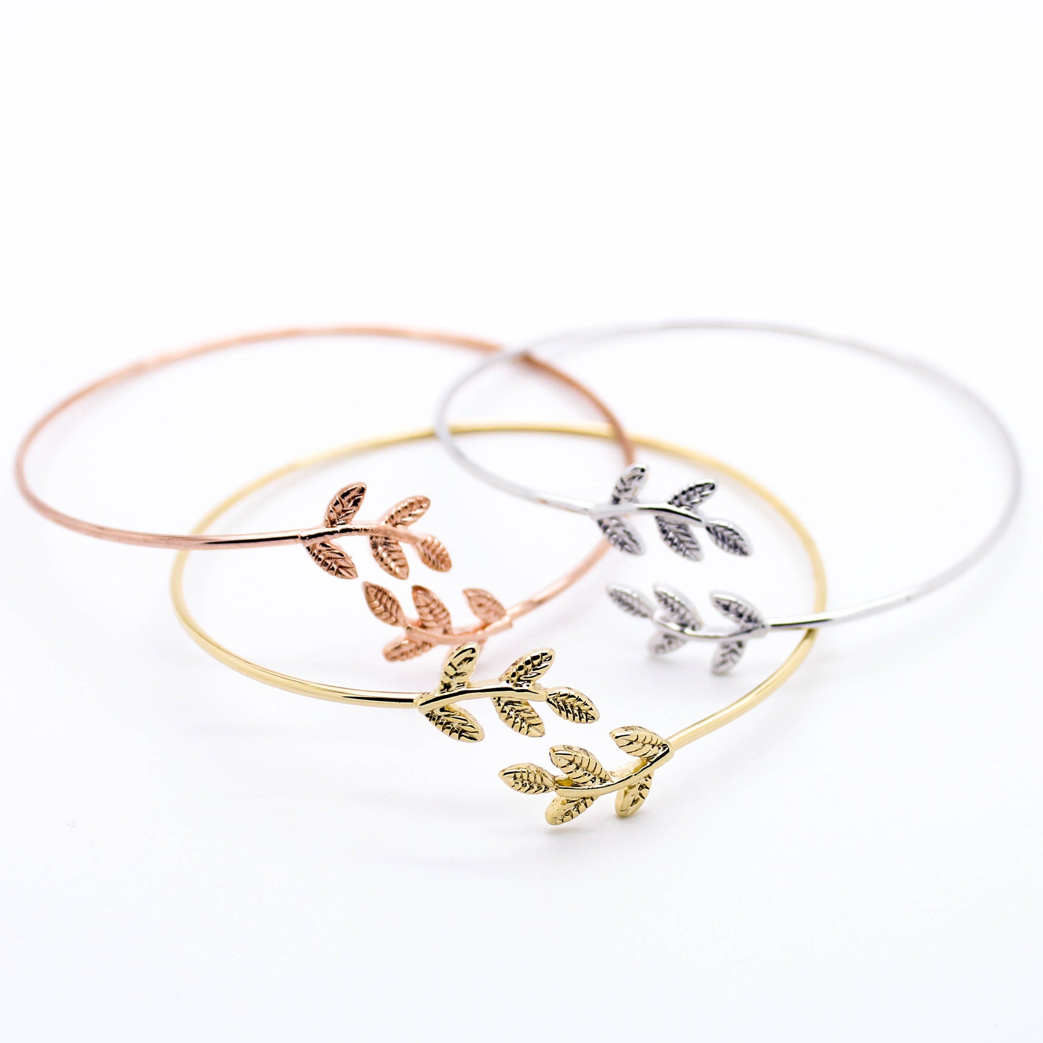 Leaf bangle bracelet