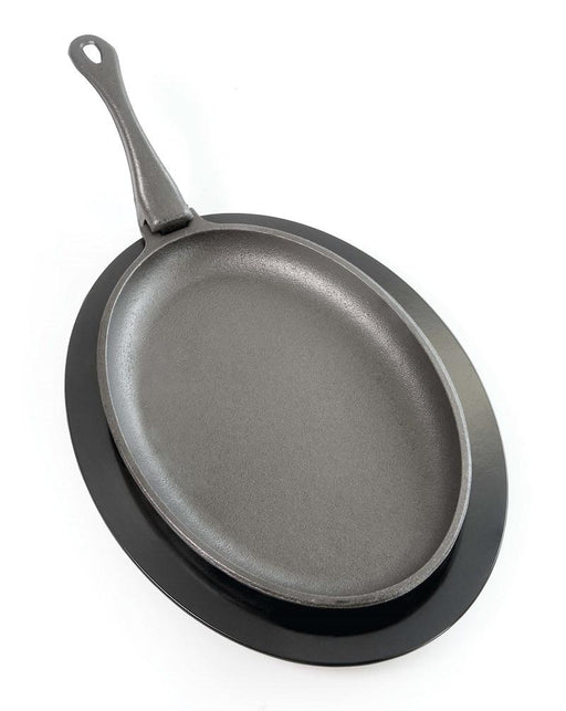 https://cdn.shopify.com/s/files/1/0224/5964/6016/products/56003_ciron_skillet-Full_Size_512x643.jpg?v=1573153363