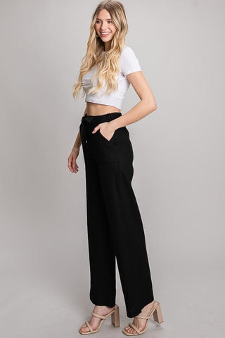 womens spring fashion black pant with white top