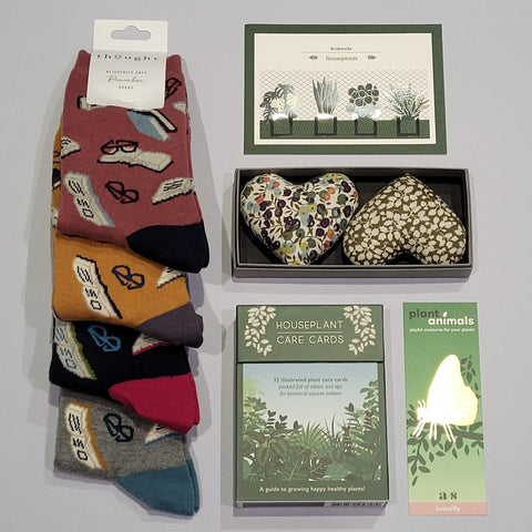 unique and affordable teachers gifts ideas bookworm socks