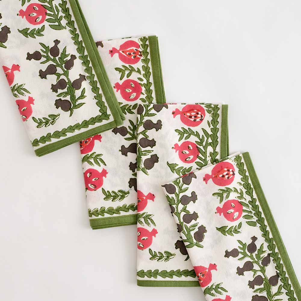 Pom Bells Green Oven Mitt Set