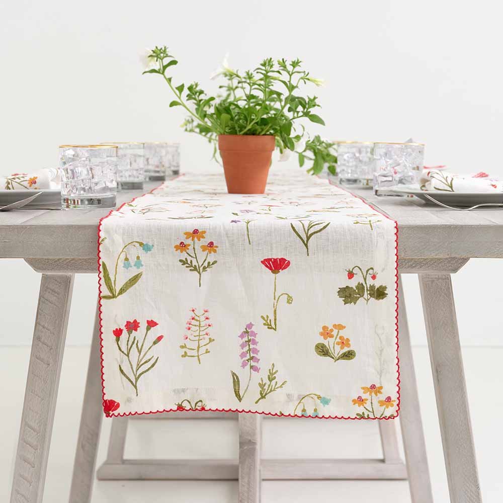 Woven Table Linens, Shalimar Garden Embroidered Napkins