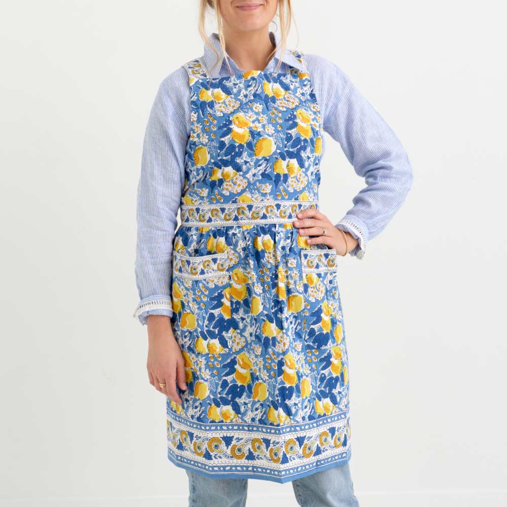 Apron + Oven Mitt Set Gift Sack - Pomegranate Inc.