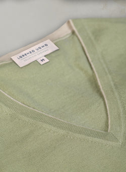 Men's St. Barths Contrast V-Neck Cashmere Sweater in Green – Lorenzo Uomo