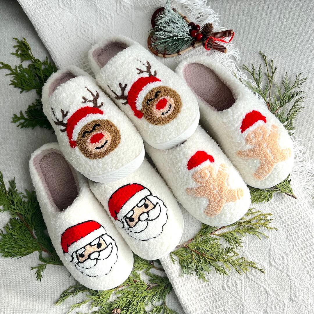 nordic_peace_joyful_christmas_slippers