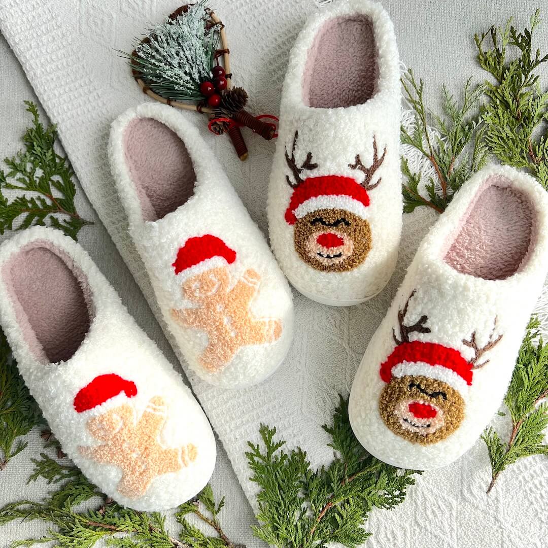 nordic_peace_joyful_gingerbread_rudolph_christmas_slippers