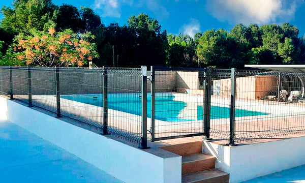 Piscina con malla hércules de cliente Securfix