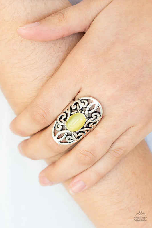 Paparazzi Rings - Paparazzi Targeted Timelessness Yellow Ring | CarasShop