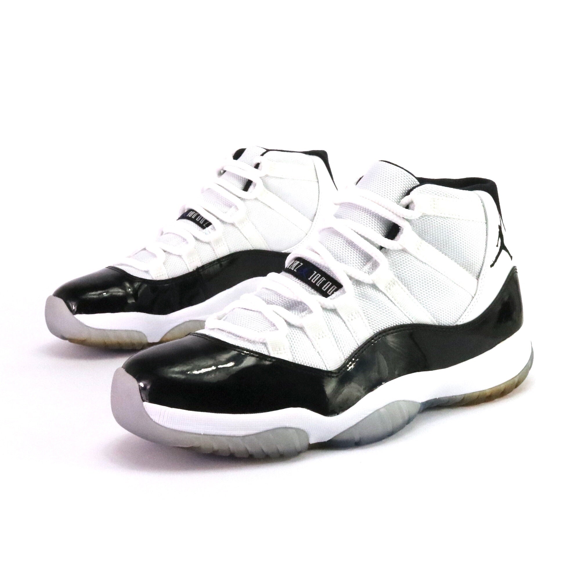 black and white jordans 11 concords