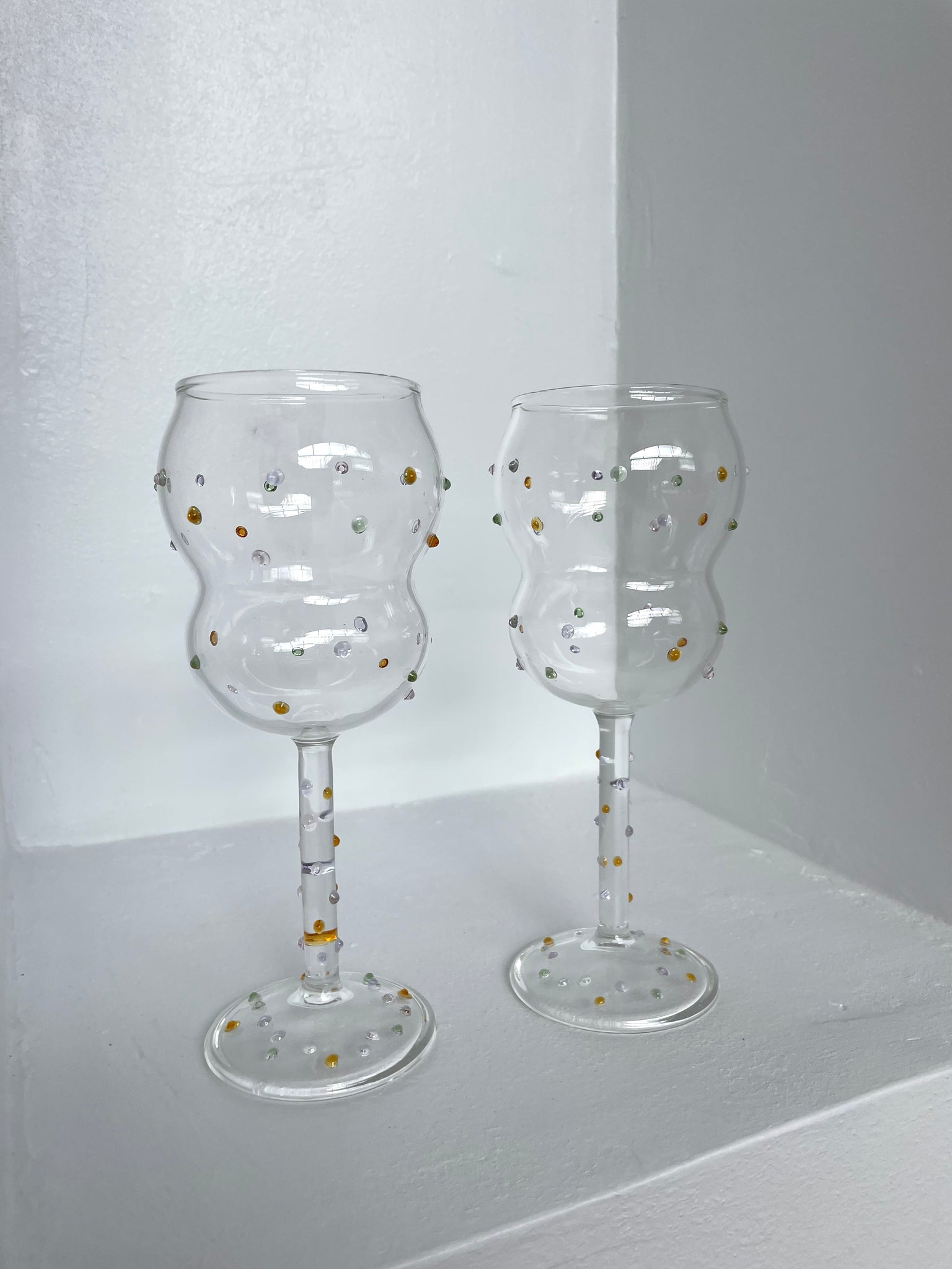 IRIDESCENT GLASS WAVY CUP – Ri-Ri-Ku