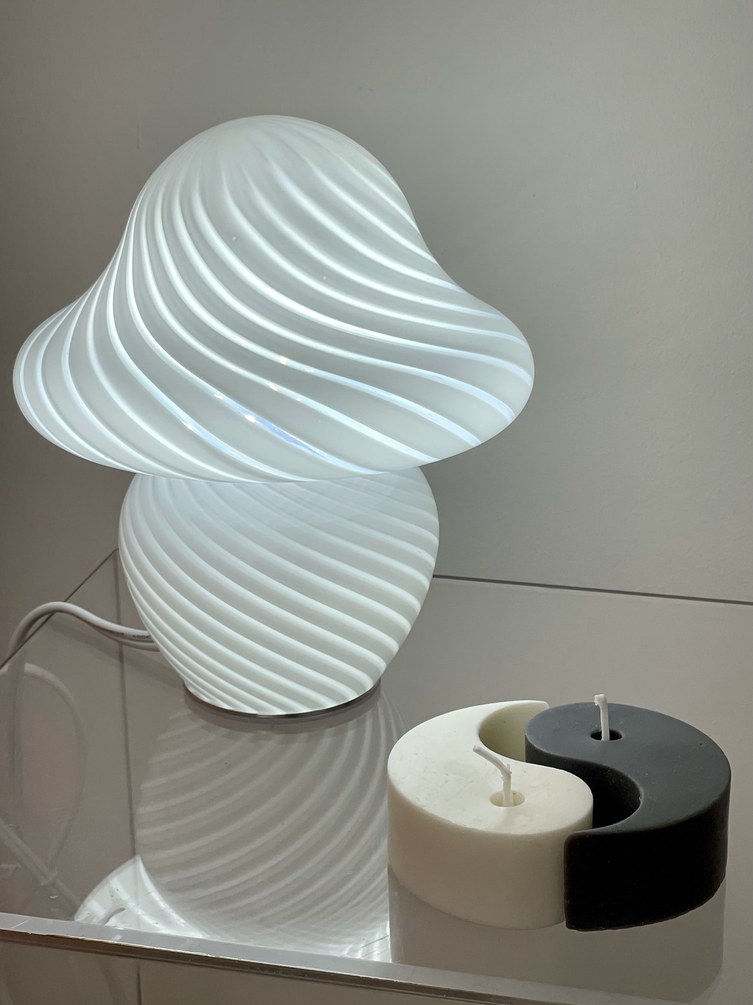 swirl mushroom lamp