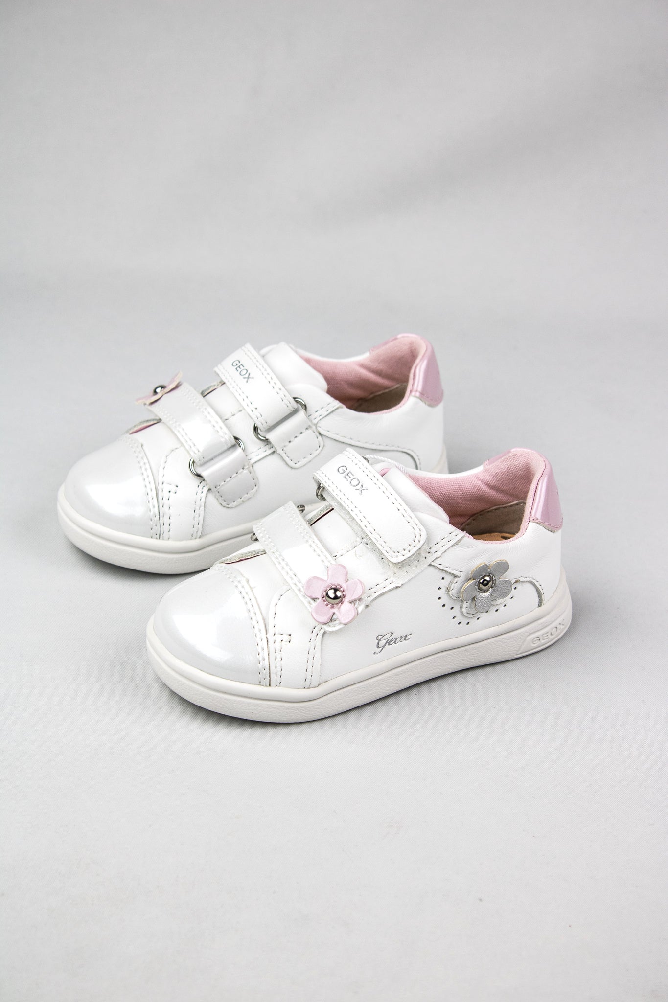 geox shoes white