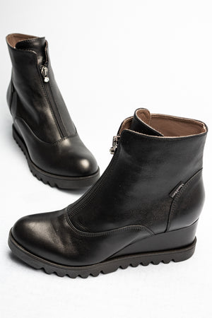 marco moreo wedge boots