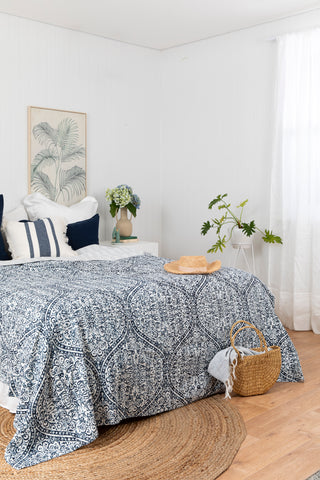 blue and white bedspread