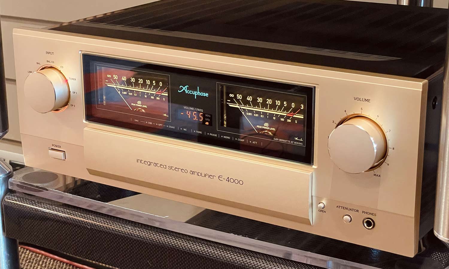 Accuphase E-4000 Integrated Amplifier