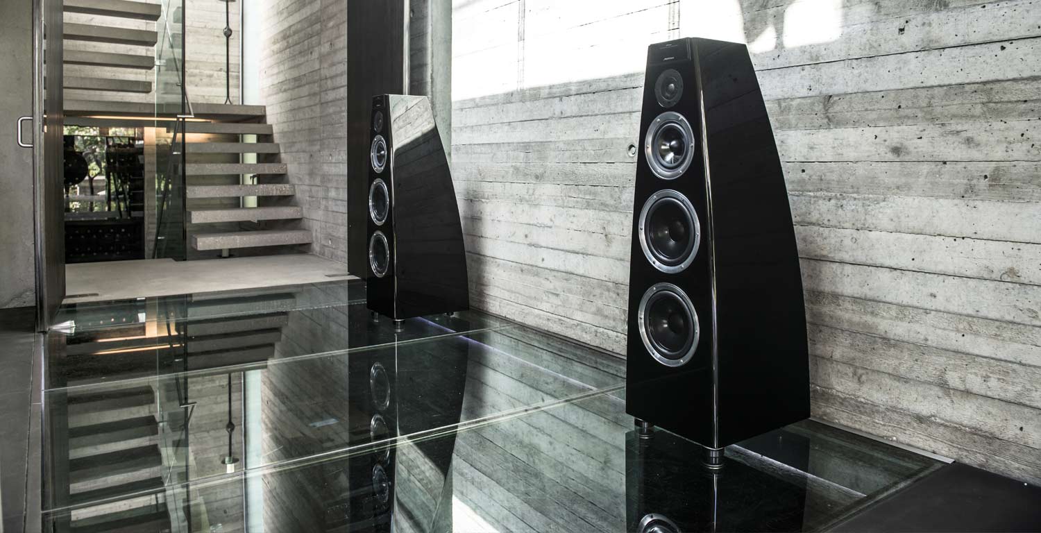 Meridian DSP7200SE MQA Decoding DSP Active Speakers