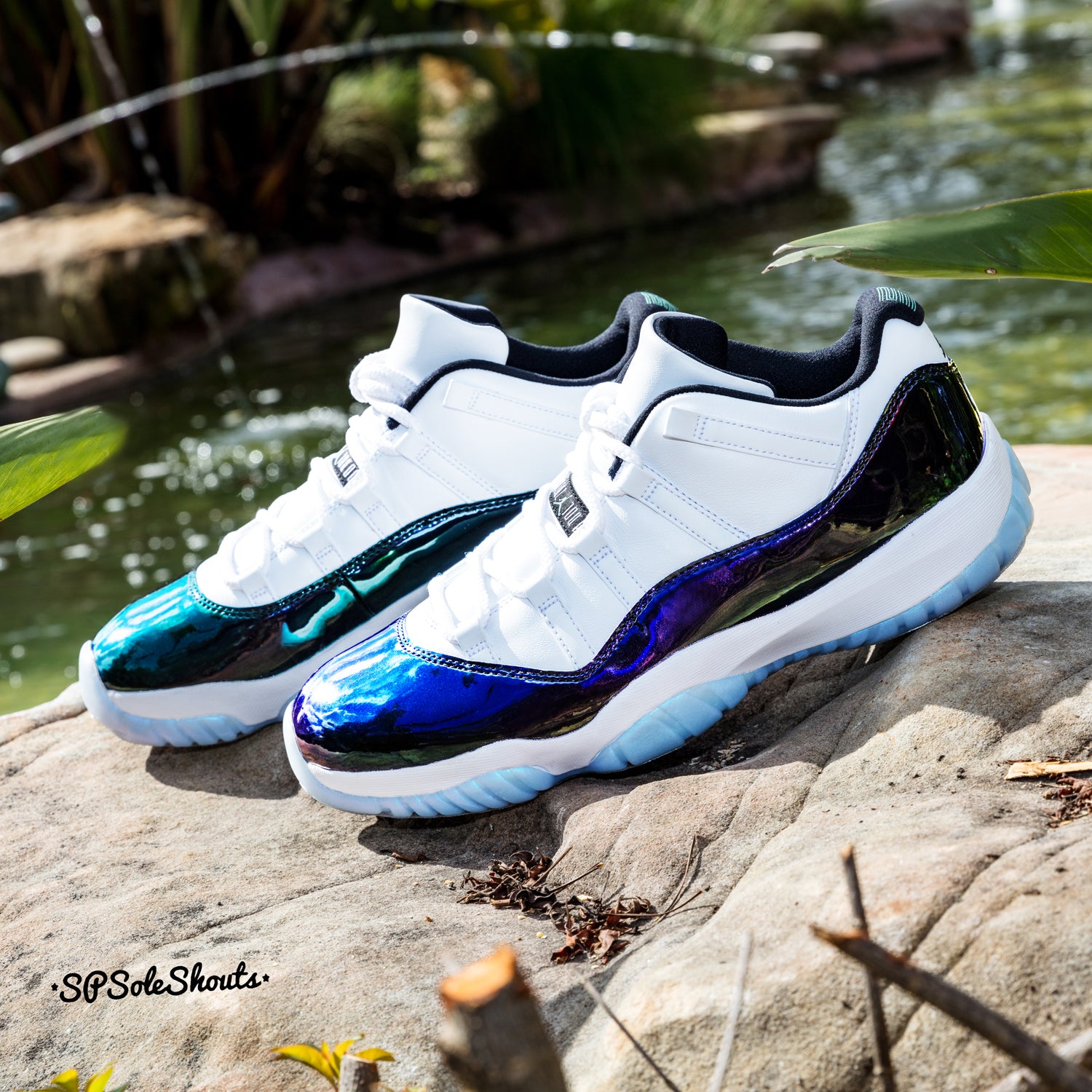 jordan 11 emerald low