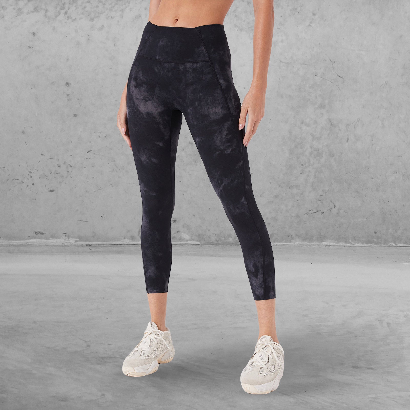 Nike - Dri-FIT One Icon Clash Women's Mid-Rise 7/8 Printed Leggings - – The  WOD Life