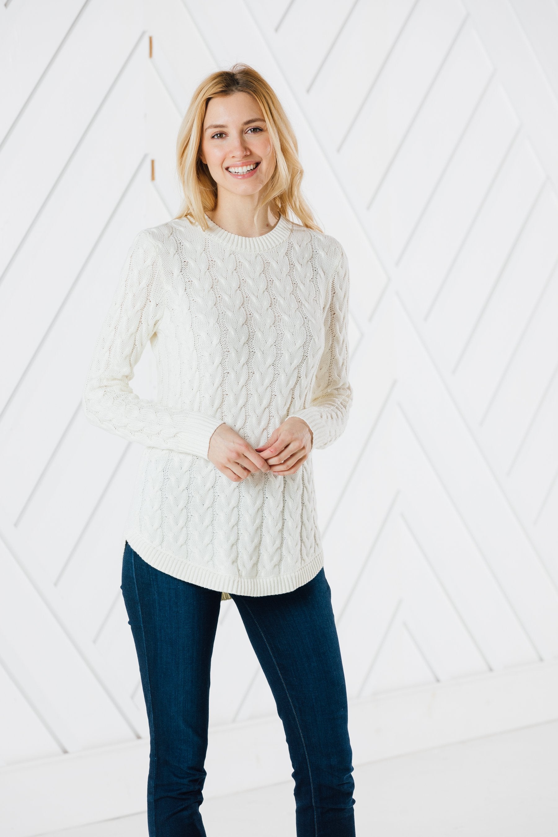 round hem sweater