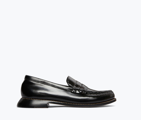 2100 black patent leather loafers