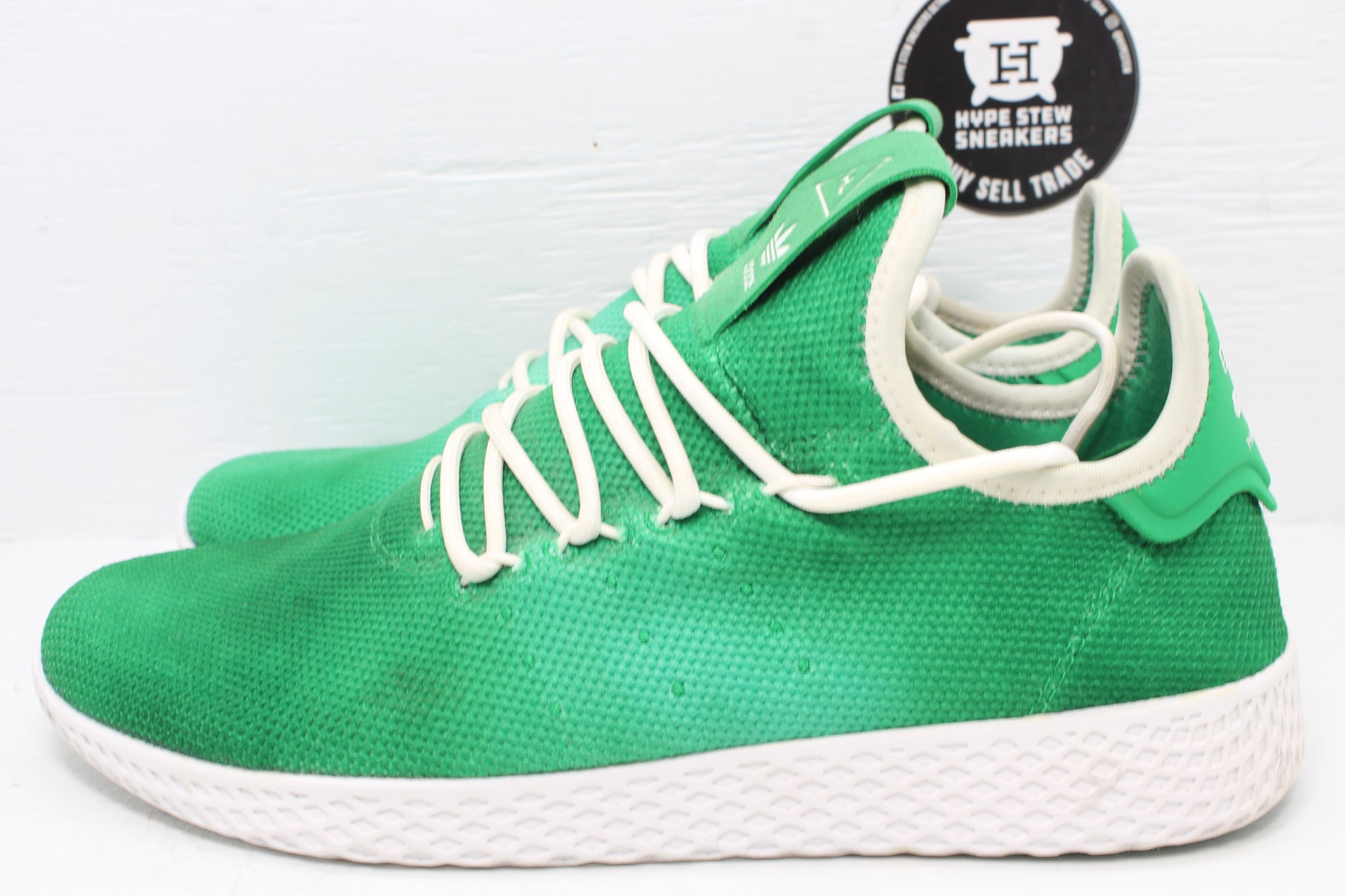 Artículos de primera necesidad Tacto compañero Adidas Tennis HU Pharrell Holi Green | Hype Stew Sneakers Detroit