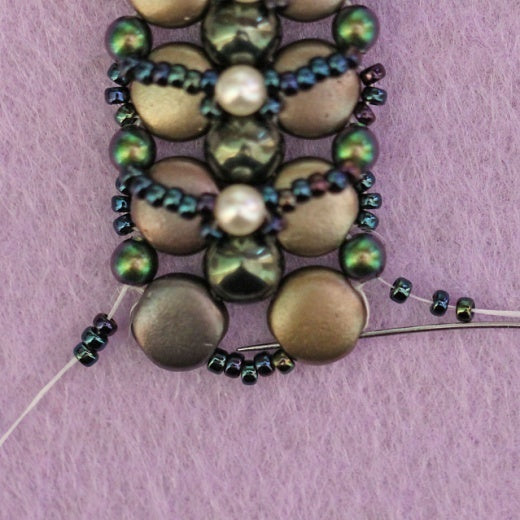 FREE TUTORIAL BRACELET «DARK GREEN» (NOT FOR SALE)