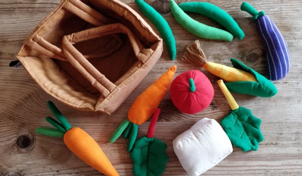 Best Eco Gifts 2021 - Vegan Toy Food Set