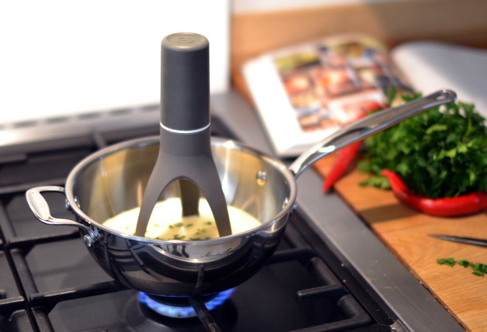 Automatic Pan Stirrer Demo  Our Culinary Team Tests Kitchen Gadgets 