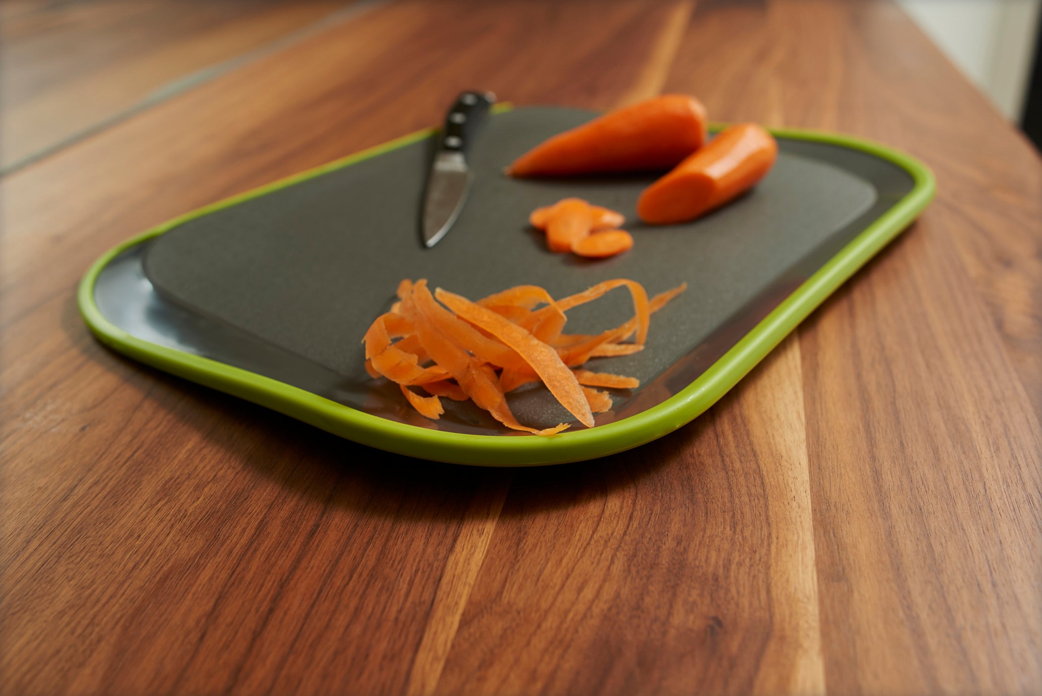 Make Any Cutting Board Non-Slip with This Easy Hack « Food Hacks