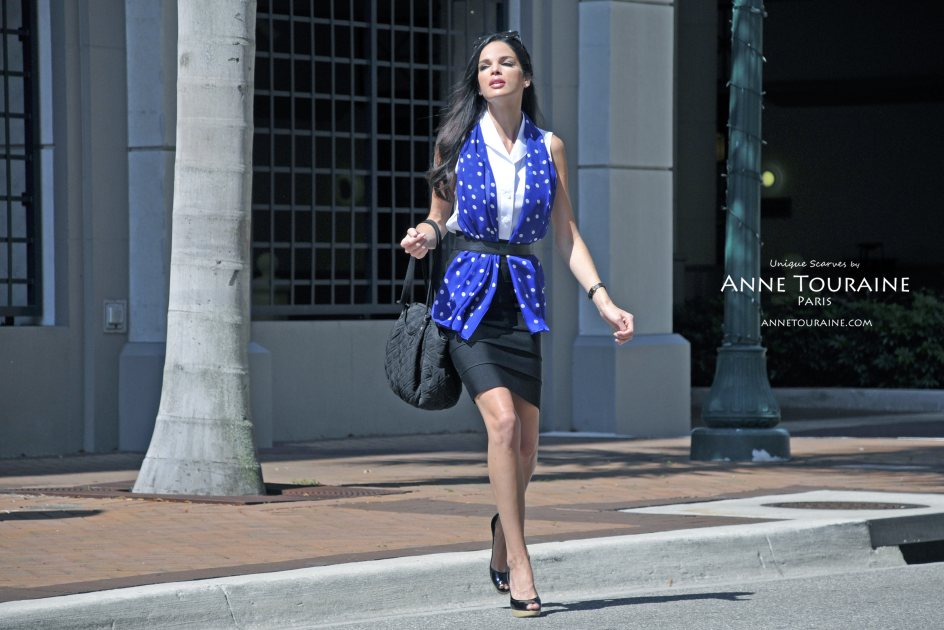 Chiffon silk scarves by ANNE TOURAINE Paris™: blue polka dot scarf loose around the neck and under a belt