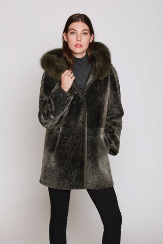 Reversible Boxy Shearling Jacket - Ready-to-Wear 1AB7LV