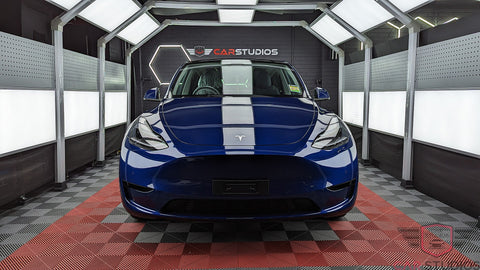 2023 Tesla Model Y / Blue Main