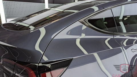 2023 Tesla Model Y / Grey + White Interior Rear Fender