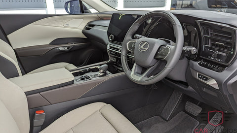 2023 Lexus RX350 / White Interior