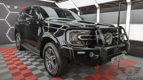 2023 Ford Everest Trend / Black Right