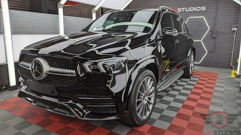 2019 Mercedes Benz GLE300D / Black Left