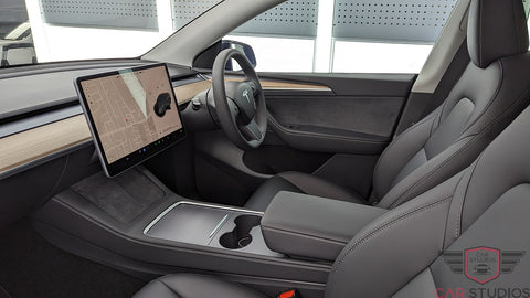 2023 Tesla Model Y / Black Interior