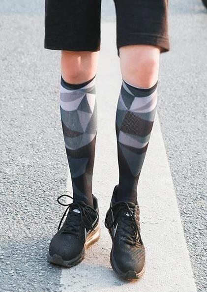 benefits of compression socks for standing all day