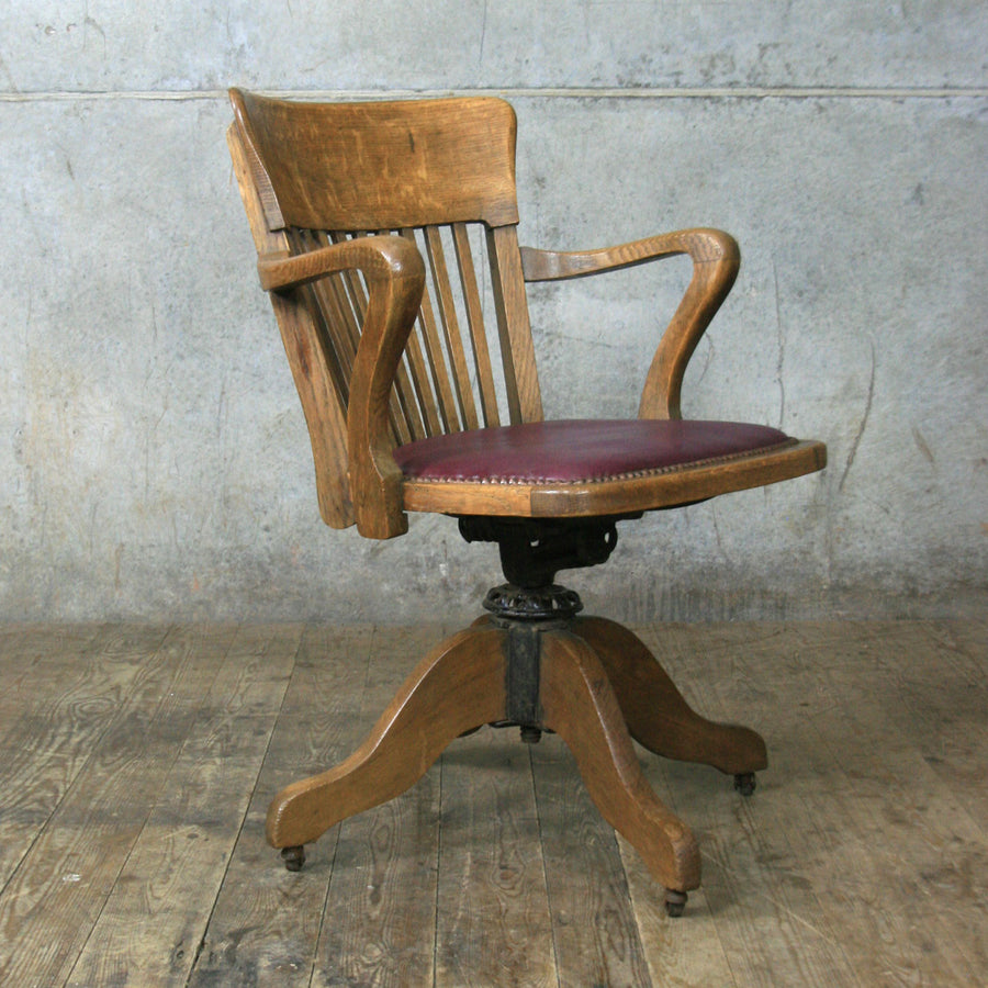 Vintage Oak Antique Captains Swivel Chair.1 900x.JPG?v=1571266802