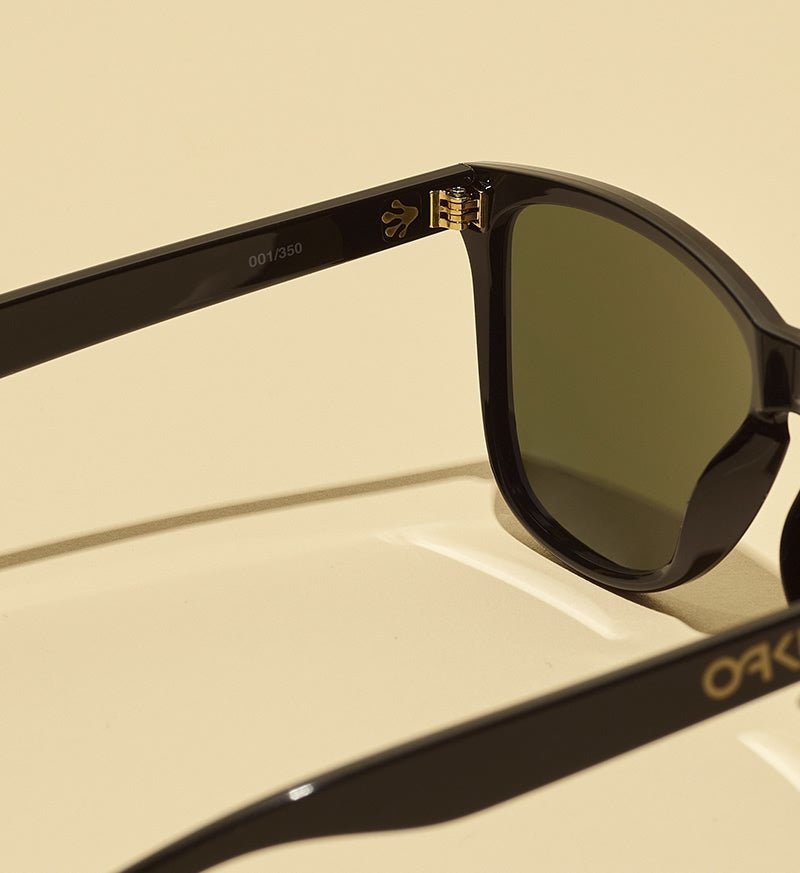 Oakley | Frogskins 35th Anniversary Collection Sunglasses – 