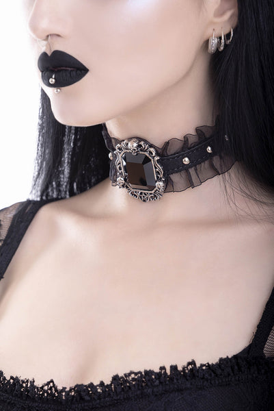 womens neck chokers