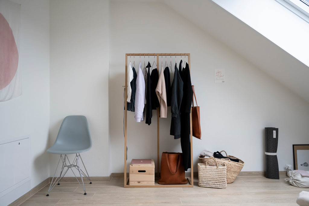 Kleiderständer aus Holz für dein Zuhause im Onlineshop bestellen